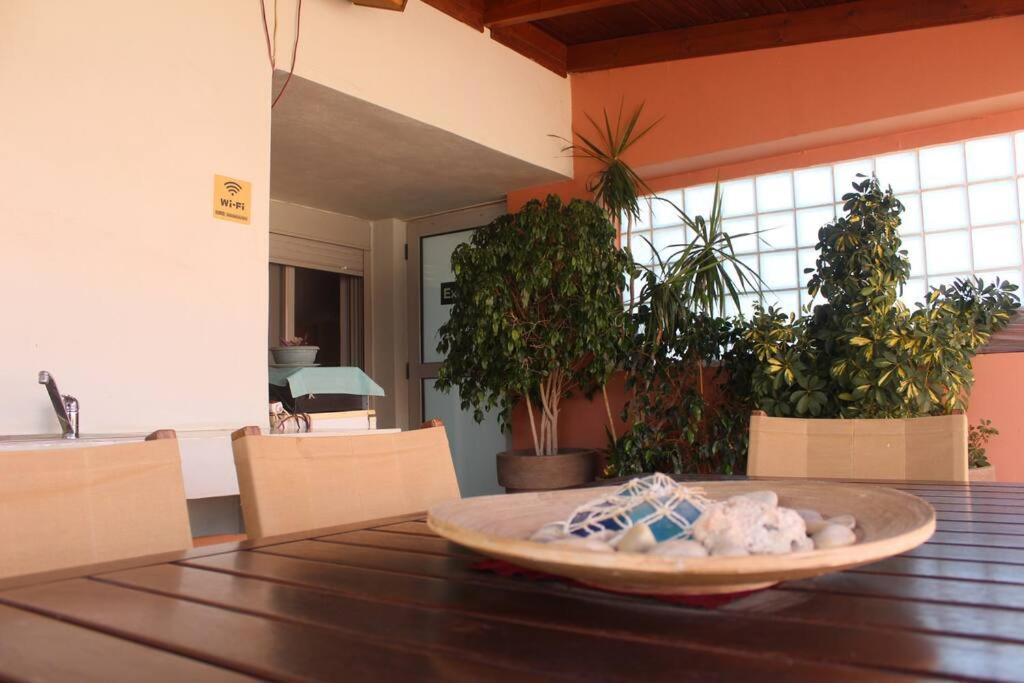 Maria'S Airport Apartment Koropíon Dış mekan fotoğraf
