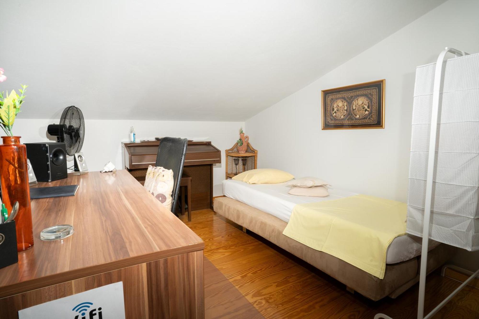 Maria'S Airport Apartment Koropíon Dış mekan fotoğraf