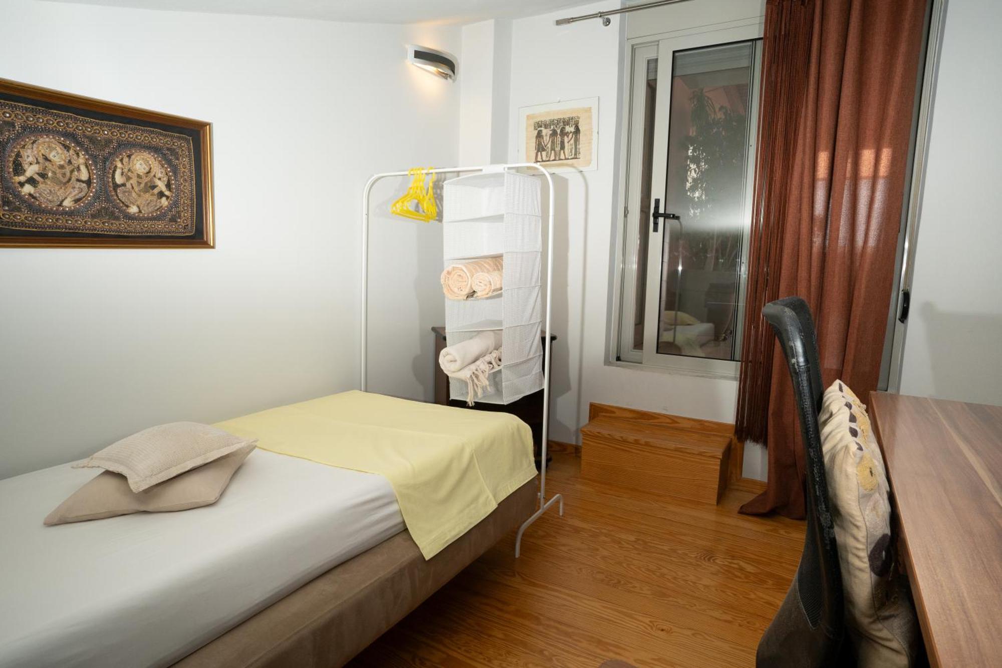 Maria'S Airport Apartment Koropíon Dış mekan fotoğraf