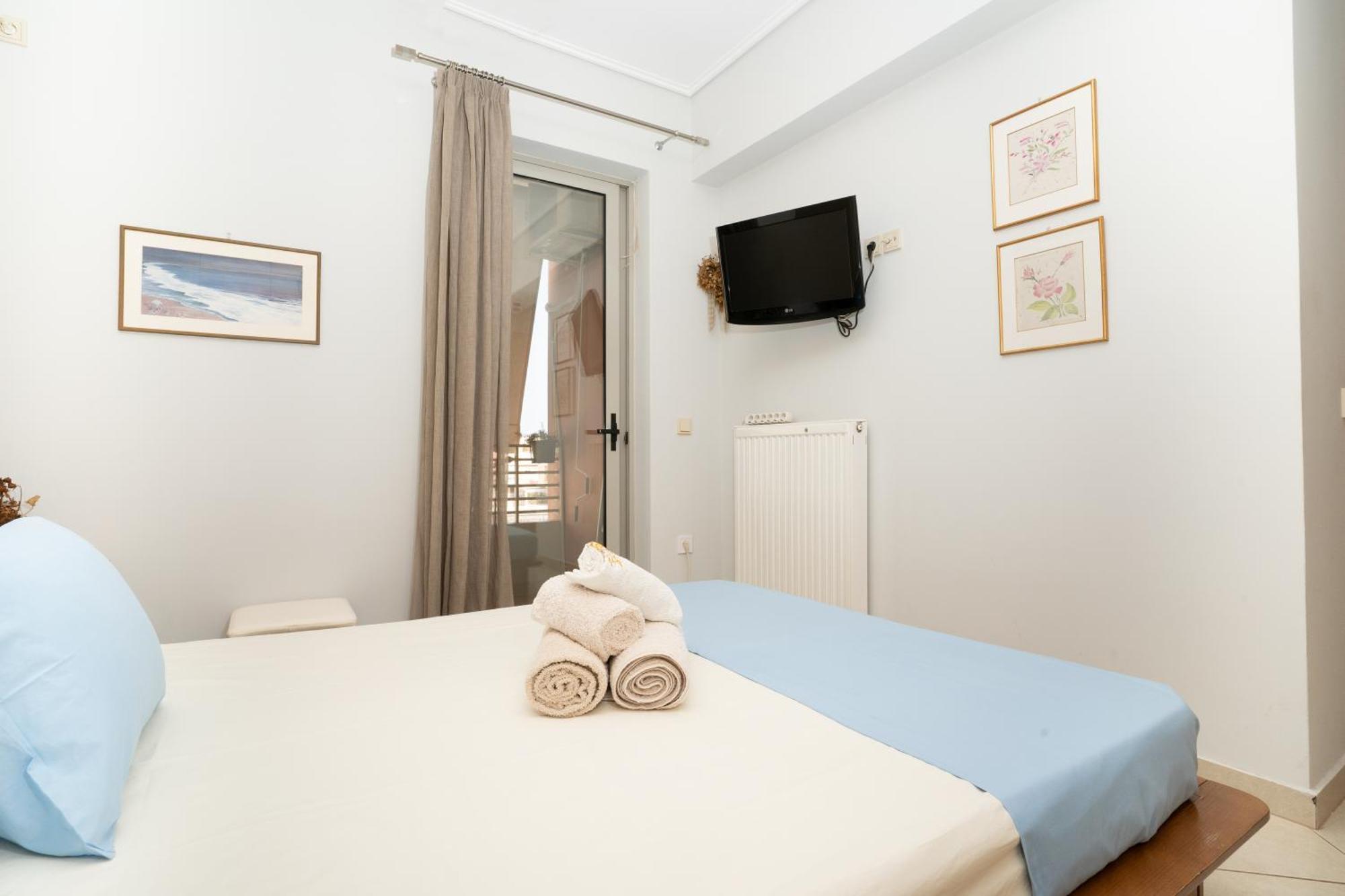 Maria'S Airport Apartment Koropíon Dış mekan fotoğraf